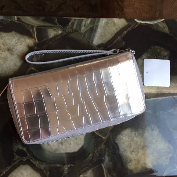Nordstrom Croc Embossed Zip Around Wallet/New - Picture 1 of 6